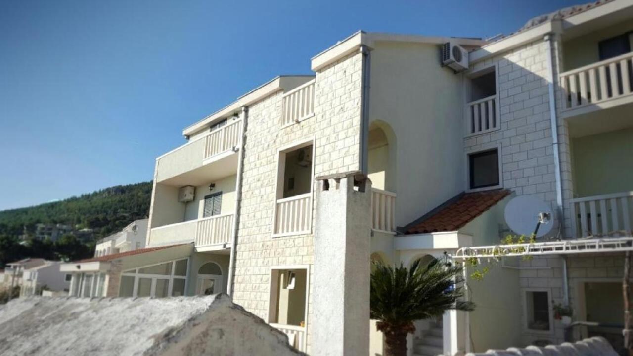 Apartments Angela Baška Voda Rum bild