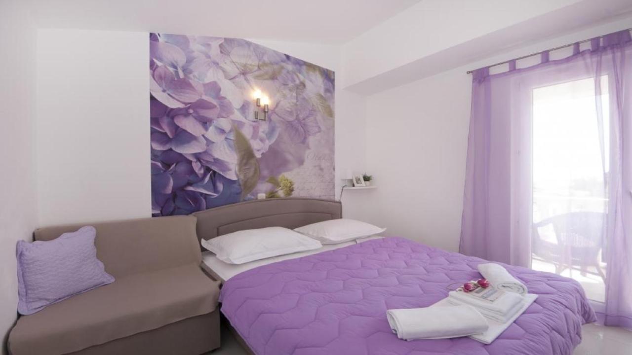 Apartments Angela Baška Voda Rum bild